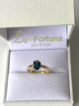 Anillo de oro con piedra Topacio London Blue